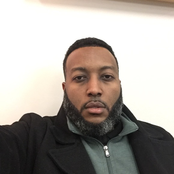 Meet your Posher, Darrius - Picture 1 of 1